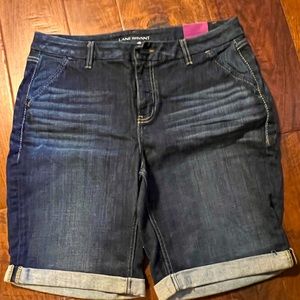 NWT Lane Bryant Burmuda shorts. Size 14